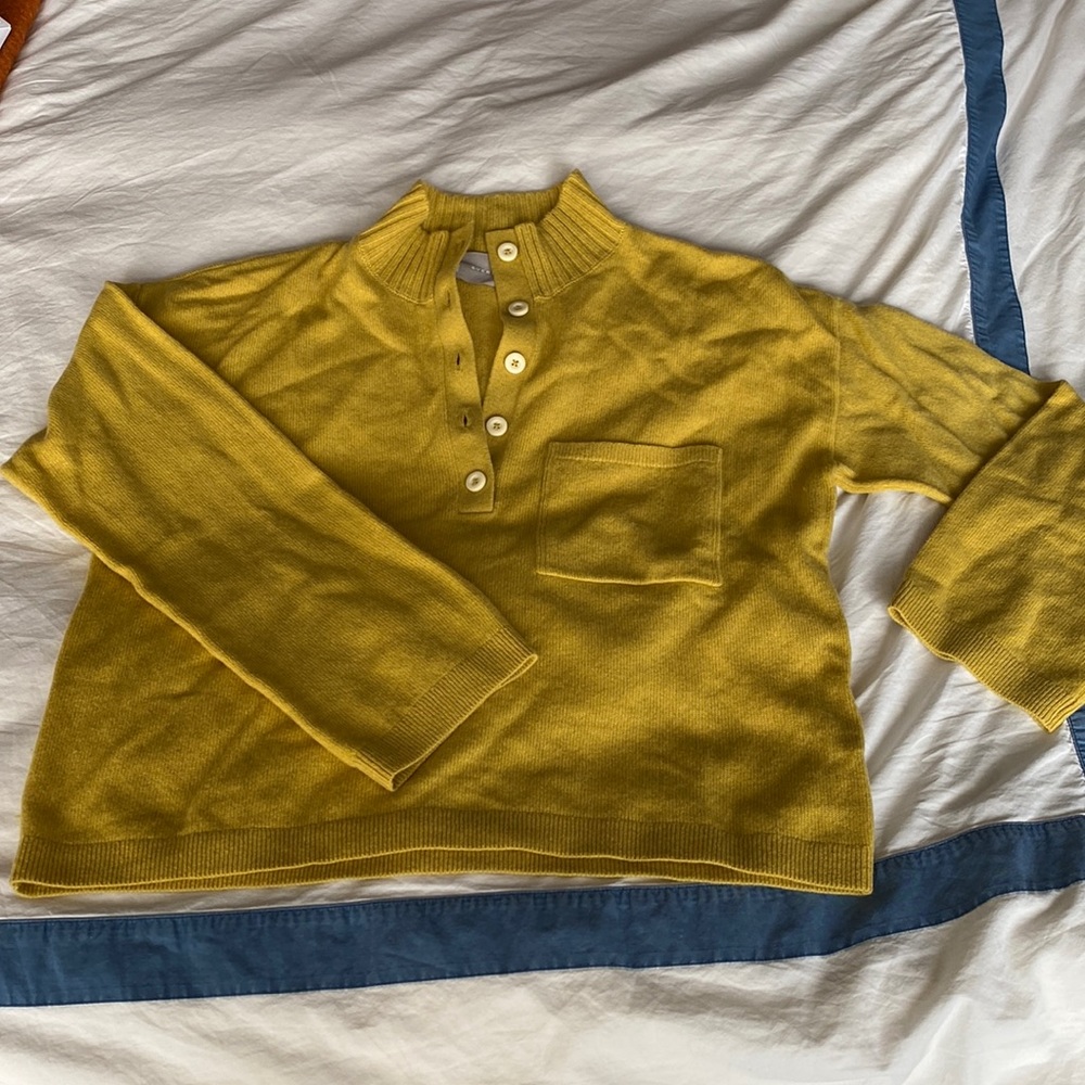 EVERLANE Recashmere button mock neck -M